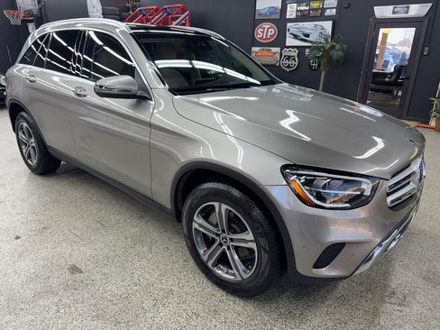 Used 2021 Mercedes-Benz GLC 300 4MATIC image 7