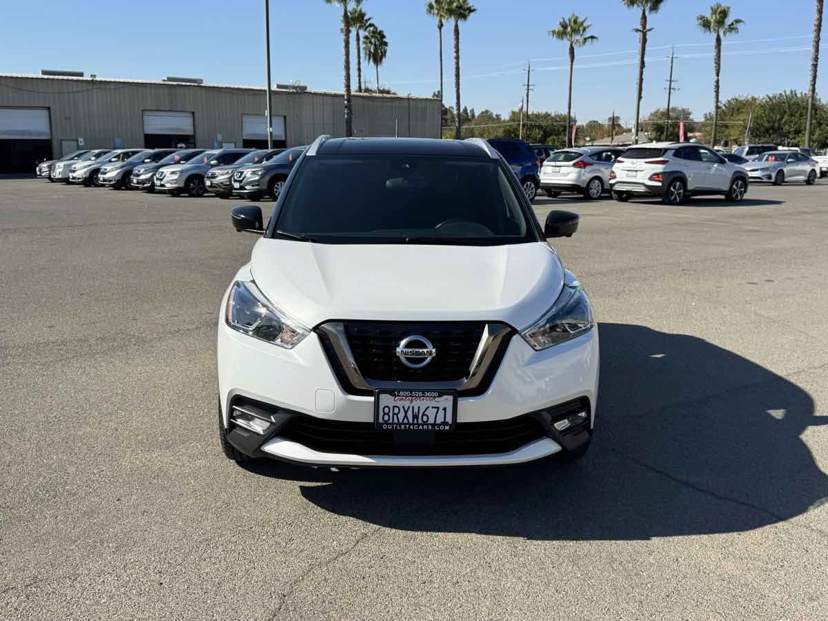 Used 2020 Nissan Kicks SR FWD image 4