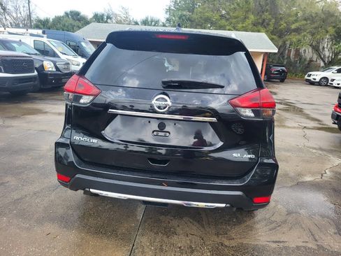 Used 2017 Nissan Rogue SL AWD/4WD image 11