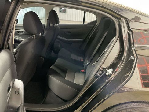 Used 2025 Nissan Sentra SV image 21