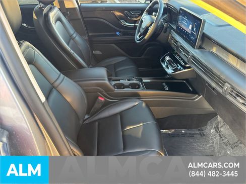 Used 2024 Lincoln Corsair AWD image 16