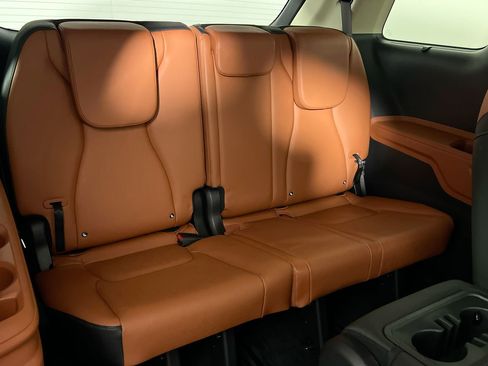 Used 2024 Kia Carnival SX Prestige image 29