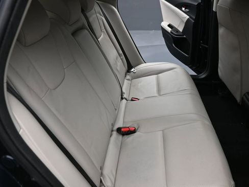 Used 2019 Honda Insight Touring image 12