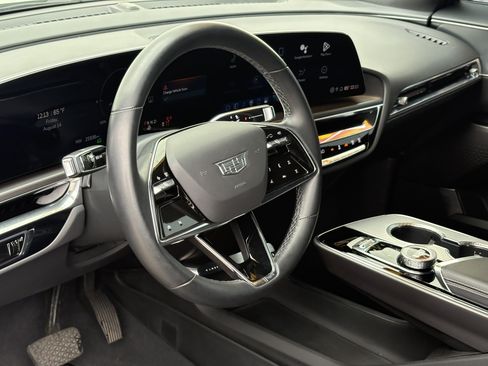 Certified 2024 Cadillac Lyriq Tech AWD/4WD image 14