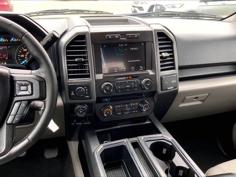 Used 2018 Ford F150 XLT w/ Equipment Group 302A Luxury image 7