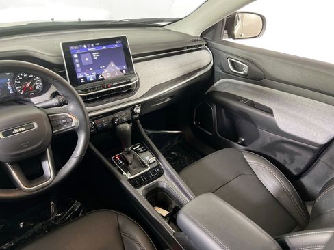 Used 2022 Jeep Compass Latitude w/ Sun and Sound Group image 22