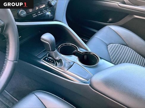 Used 2019 Toyota Camry SE image 17