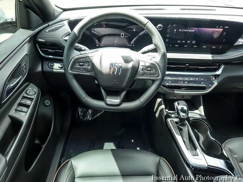 Used 2025 Buick Envista Avenir FWD image 16