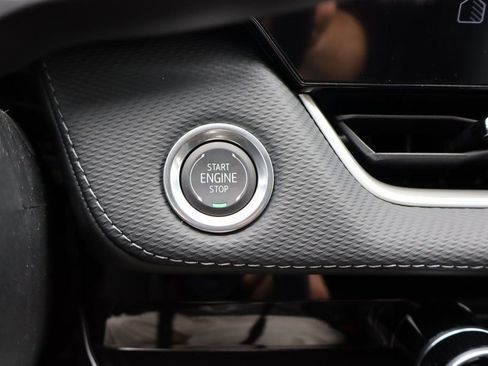 New 2026 Chevrolet Equinox LT w/ Convenience Package II image 14