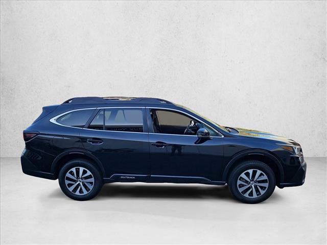 Used 2022 Subaru Outback Premium AWD/4WD image 4