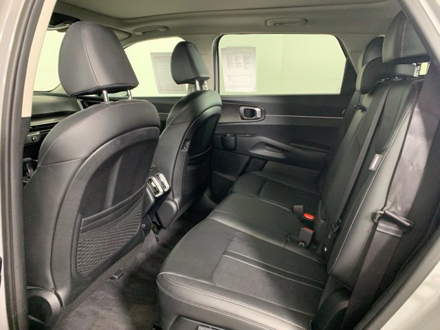 Used 2025 Kia Sorento S w/ Panoramic Sunroof Package AWD/4WD image 7