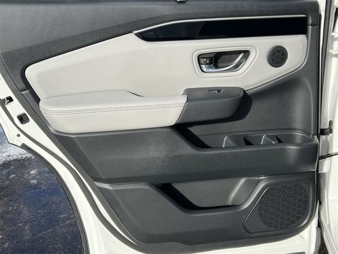 New 2025 Honda Pilot EX-L image 33