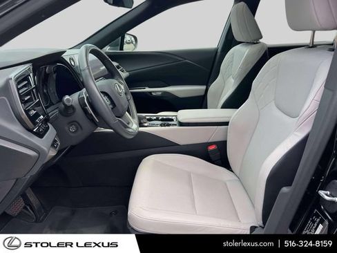 Used 2024 Lexus RX 350 Premium w/ Accessory Package (Z1) AWD/4WD image 20