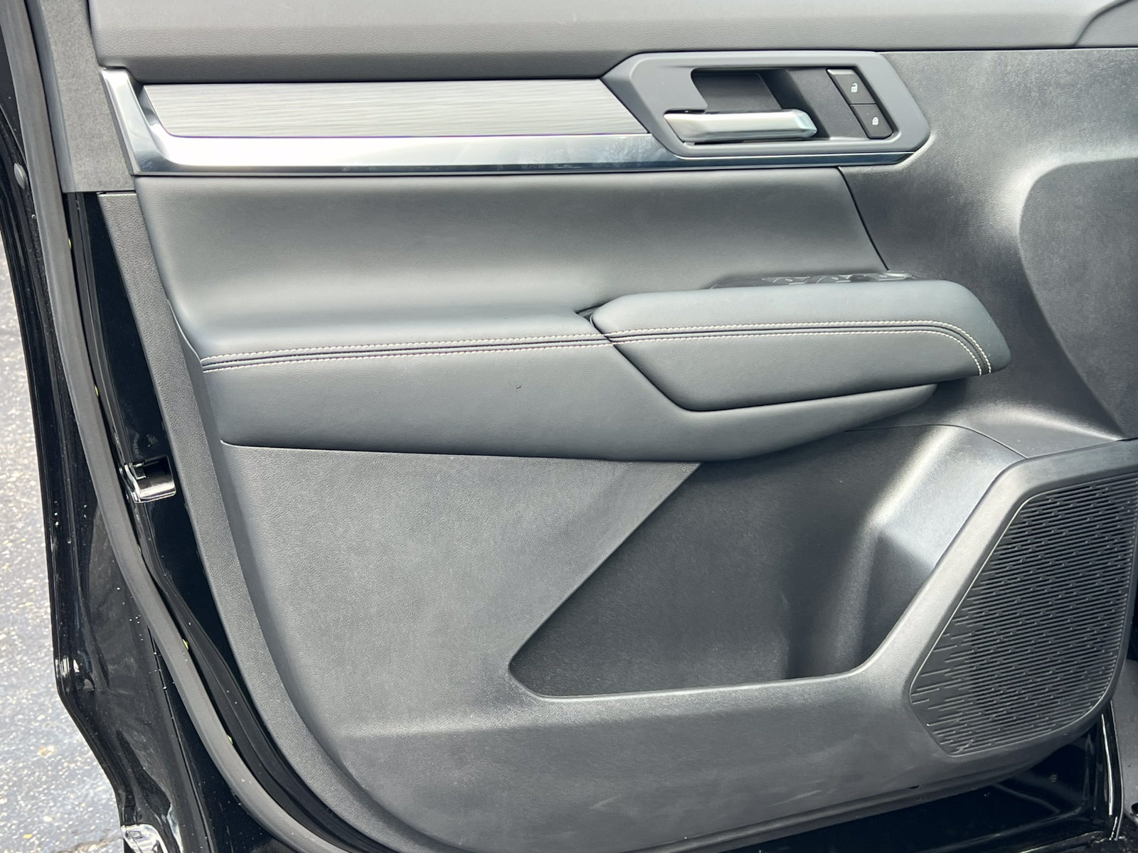 New 2027 GMC Terrain Elevation AWD/4WD image 12