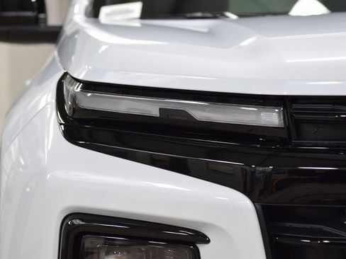 New 2026 Chevrolet Traverse LT w/ Midnight/Sport Edition image 12