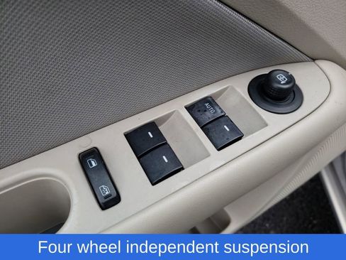 Used 2010 Ford Fusion SE image 18