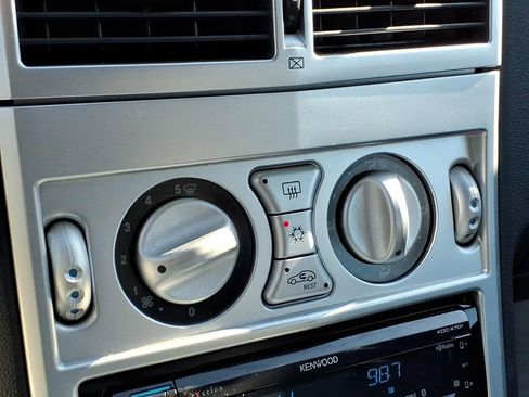 Used 2008 Chrysler Crossfire Limited RWD image 17