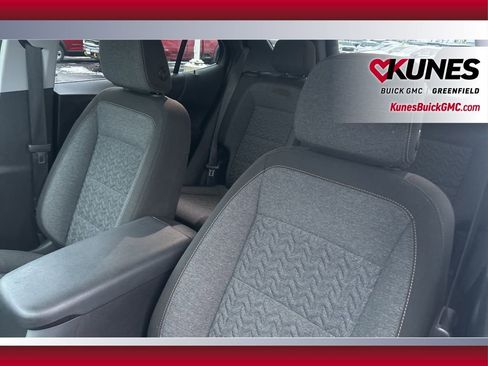 Used 2024 Chevrolet Equinox LT image 17