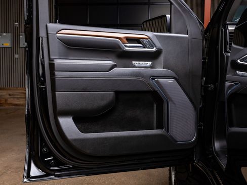 Used 2023 GMC Sierra 1500 Denali w/ Denali Reserve Package image 35