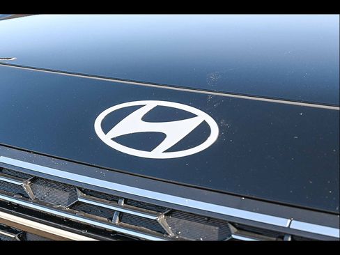 Certified 2026 Hyundai Palisade Calligraphy AWD/4WD image 13