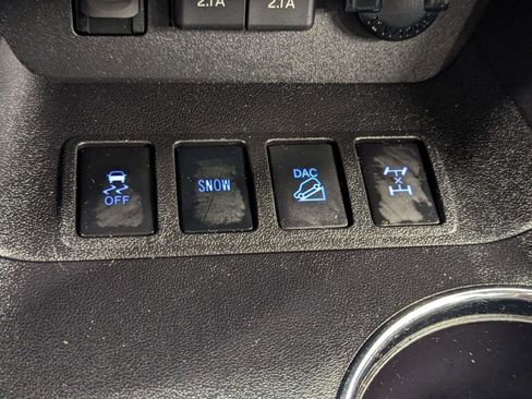 Used 2019 Toyota Highlander Limited image 29