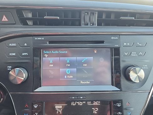 Used 2016 Toyota Avalon Touring image 24