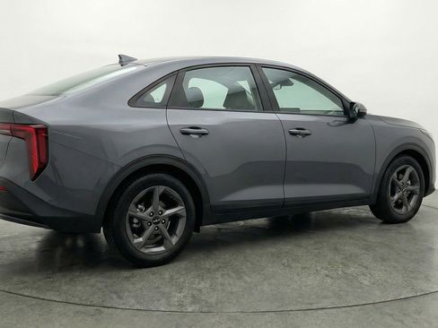 Used 2025 Kia K4 FWD image 9
