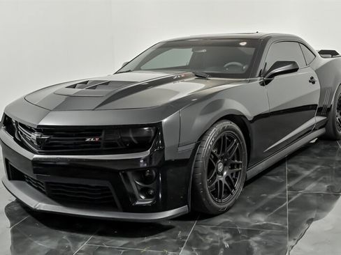 Used 2014 Chevrolet Camaro ZL1 RWD image 5