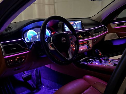 Used 2017 BMW ALPINA B7 xDrive image 26