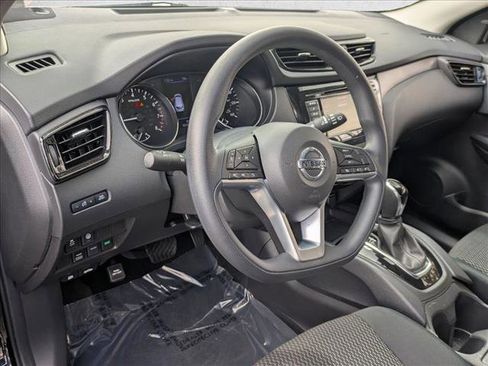 Certified 2022 Nissan Rogue Sport S image 10