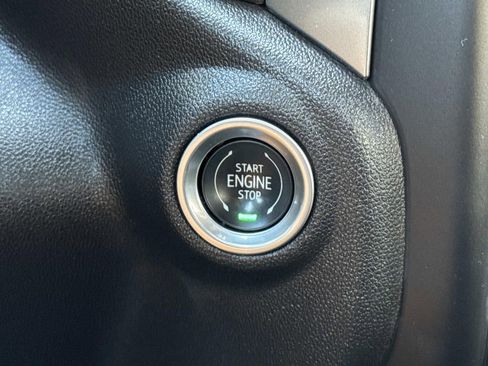 Used 2022 Chevrolet Silverado 1500 LT w/ Bed Protection Package image 17