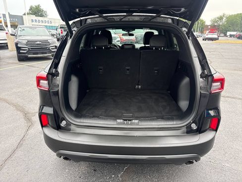Used 2025 Ford Escape ST-Line Select AWD/4WD image 9
