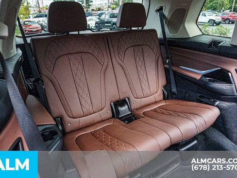 Used 2025 BMW X7 xDrive40i image 23