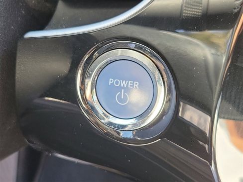 Used 2022 Toyota Prius Prime LE image 27