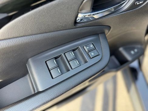 Used 2020 Honda Pilot Touring image 38