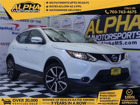 Used 2017 Nissan Rogue Sport SL AWD/4WD image 1