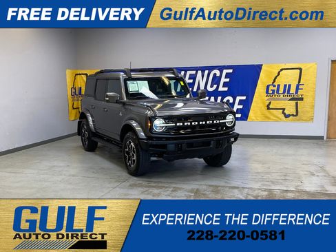 Used 2024 Ford Bronco Outer Banks AWD/4WD image 1