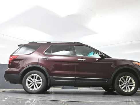 Used 2011 Ford Explorer XLT w/ 202A Rapid Spec Order Code AWD/4WD image 23