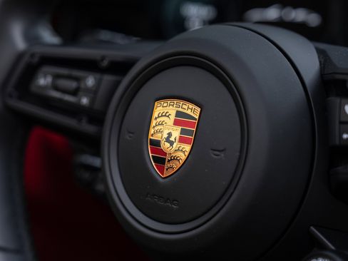 Used 2022 Porsche 911 Carrera 4 GTS image 39