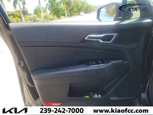 Certified 2024 Kia Sportage EX FWD image 22