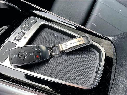 Used 2026 Mercedes-Benz GLA 250 4MATIC image 10