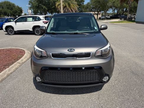 Used 2016 Kia Soul + w/ Primo Package FWD image 12