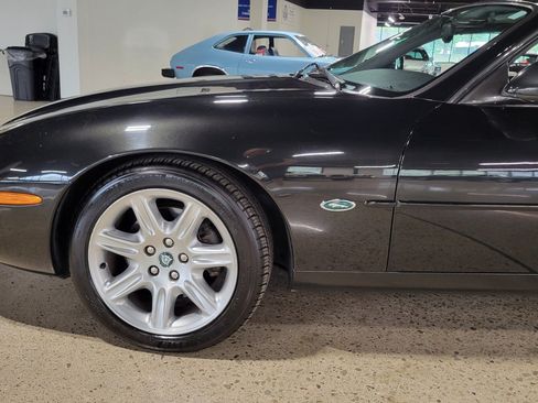 Used 2000 Jaguar XK8 Convertible RWD image 24