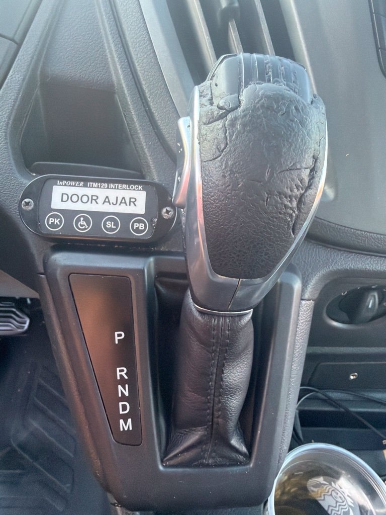Used 2018 Ford Transit 150 XL RWD image 4