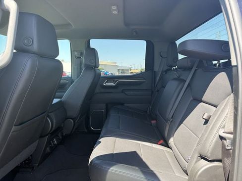 Used 2026 GMC Sierra 1500 SLT AWD/4WD image 14