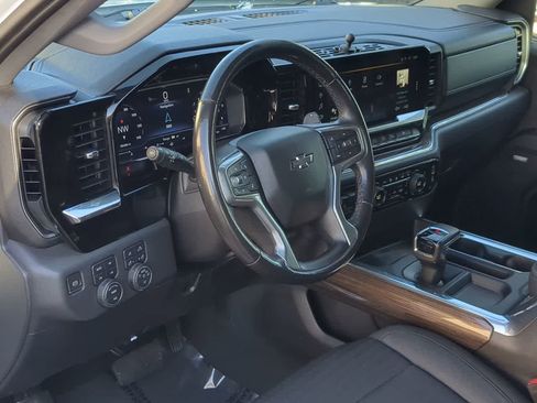 Used 2022 Chevrolet Silverado 1500 RST image 10