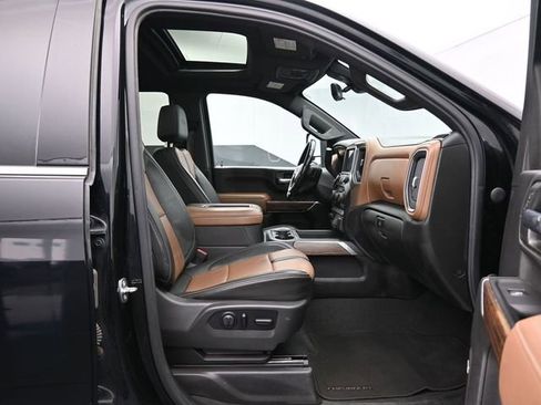 Used 2020 Chevrolet Silverado 3500 High Country w/ Z71 Off-Road Package image 42