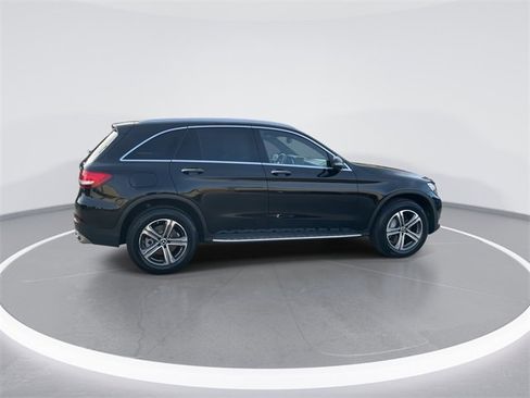 Used 2018 Mercedes-Benz GLC 300 4MATIC image 7