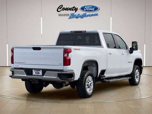 Used 2024 Chevrolet Silverado 2500 LT image 23