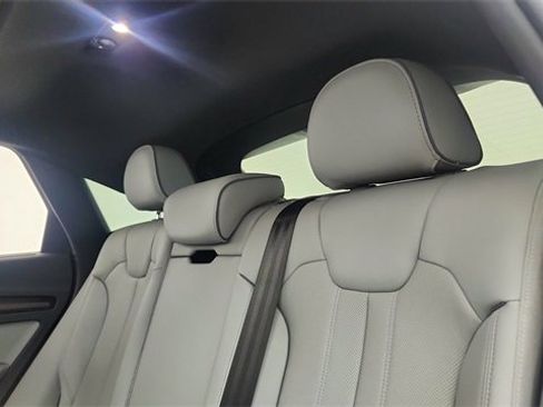 Used 2024 Audi Q5 2.0T Premium Plus w/ Premium Plus Package image 31